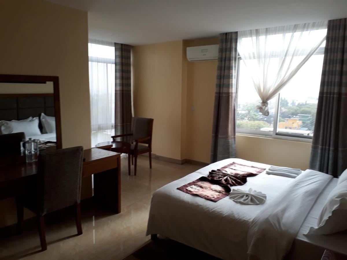Imperial Hotel & Apartments Dar es Salaam Bagian luar foto