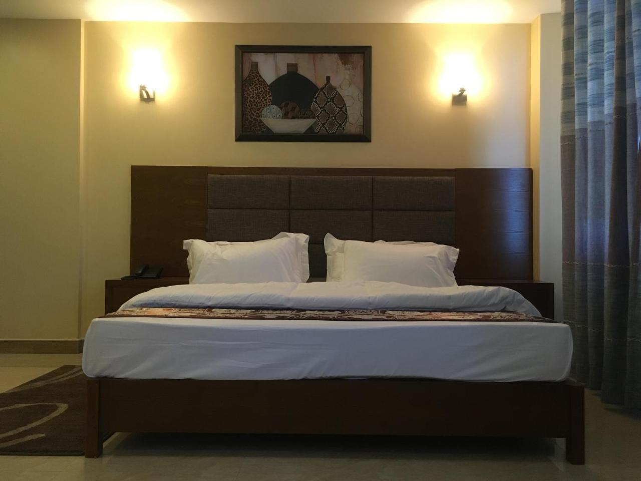 Imperial Hotel & Apartments Dar es Salaam Bagian luar foto